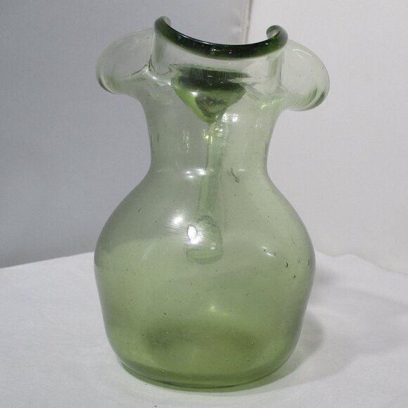 Vintage Handblown Green Art Glass Colonial  Mini Pitcher Creamer 5" - Picture 5 of 11
